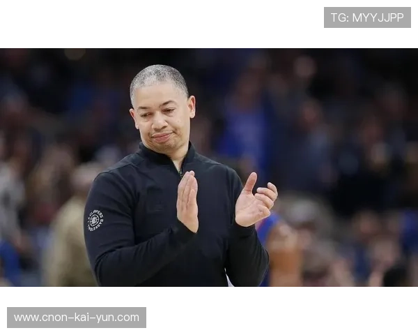 球迷热议快船表现不佳，泰伦卢下课呼声渐高，泰伦卢快船图片