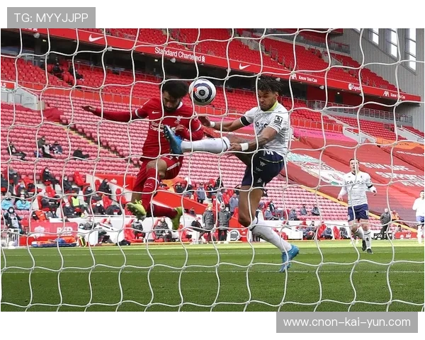 阿诺德的安菲尔德90分钟：进球不庆祝藏深情，皇马绝杀助他完成职业救赎